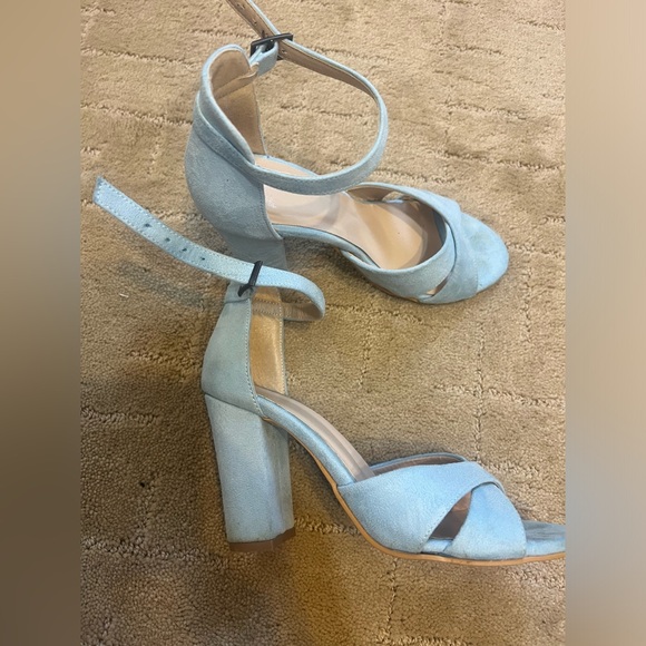 Blue suede open toe heels- size 6.5 - Picture 2 of 2